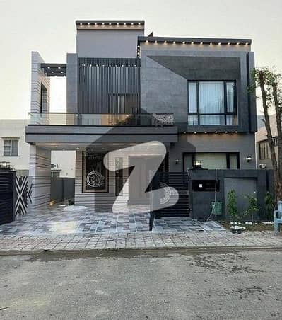 10 MARLA BRAND NEW ULTRA LUXURY MODERN HOUSE FOR SALE IN NARGIS BLOCK BAHRIA TOWN LAHORE