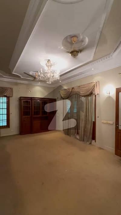 Bungalow For Sale Corner