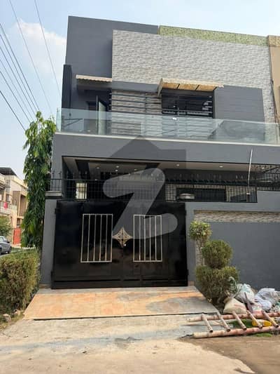 corner 5 Marla house for sale.