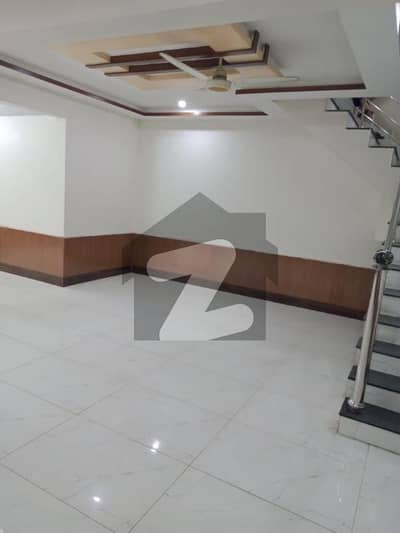 Chance Deal Almost New 100 Sq. Yard Corner Bungalow with Basement | 2+3 Planning