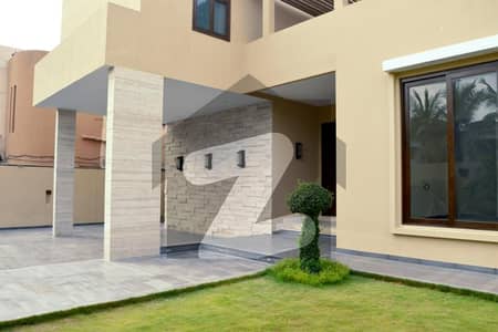 DHA PHASE 7 OFF Badar BRAND NEW 1000 Square Yards Bungalow For Sale
