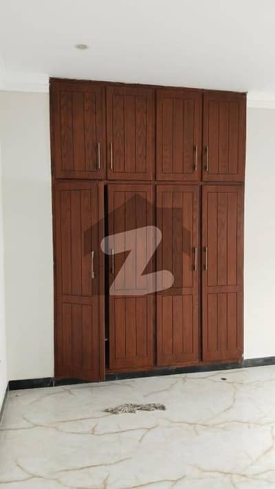 ای ۔ 11 اسلام آباد میں 3 کمروں کا 1 کنال بالائی پورشن 2.0 لاکھ میں کرایہ پر دستیاب ہے۔