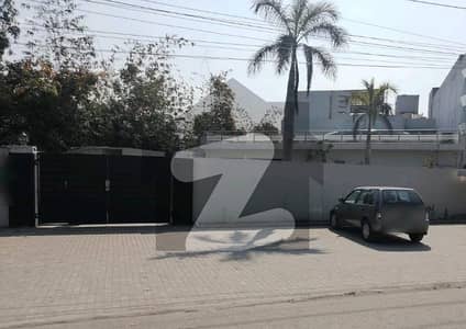 Sale The Ideally Located House For An Incredible Price Of Pkr Rs. 100000000