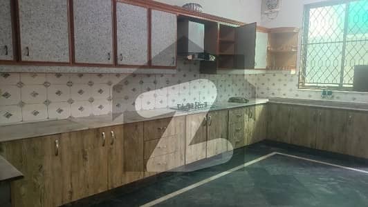 House Of 1 Kanal Available In Model Town - Block D