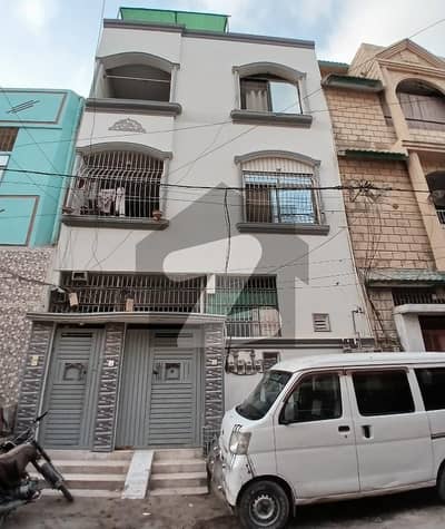 house for sale for 4 faimlys
