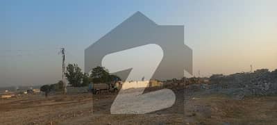 30x60 7 Marla Street 35 plot for sale G-14/3