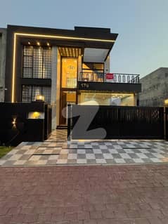 10 Marla CENTRAL BLOCK Brand New Luxury House for Sale in Bahria Orchard Lahore 5 Bed | Double Kitchen | Prime Location 10 Marla CENTRAL BLOCK Brand New Luxury House for Sale in Bahria Orchard Lahore 5 Bed | Double Kitchen | Prime Location