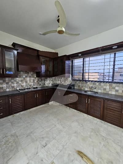 24 Marla Upper Portion G 14 Four Karahe Is Vacant, Beautiful Location, Near Masjid Market, Double Road Highway.