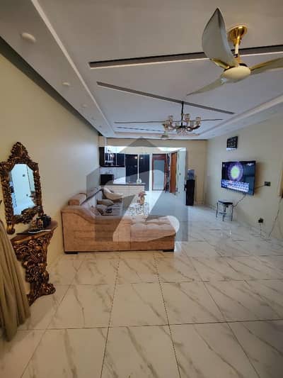 Flat For Rent In Rs. 170000