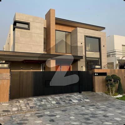 ڈی ایچ اے فیز 7 ڈیفنس (ڈی ایچ اے),لاہور میں 5 کمروں کا 1 کنال مکان 9.65 کروڑ میں برائے فروخت۔