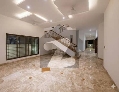 Fully Renovated 500 Sq-Yd 5-Bed Bungalow For Rent Khyaban-e-Shujat, DHA Phase 6