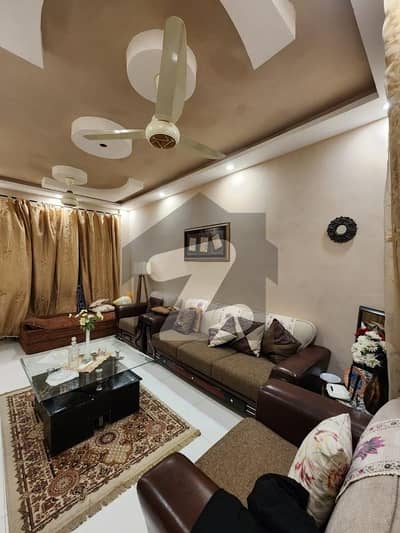 1500 Square Feet Flat For Sale In Gulistan-E-Jauhar