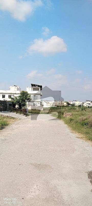 G14/2 Top Location Plot For Sale Size 4 Marla Street 85 Deal With Direct Owner 70 Feet Road