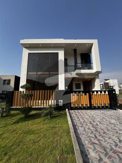 Best Investment & Living Option | 3 Bed Double Unit House In DHA Phase 3 Best Investment & Living Option | 3 Bed Double Unit House In DHA Phase 3