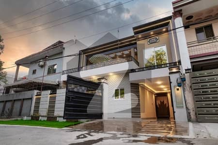 Good 10 Marla House For Sale In Faisal Town - Block B