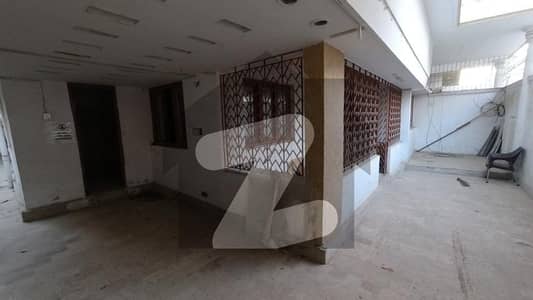 فیڈرل بی ایریا ۔ بلاک 18 فیڈرل بی ایریا,کراچی میں 7 کمروں کا 16 مرلہ مکان 8.5 کروڑ میں برائے فروخت۔