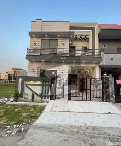 You Can Find A Gorgeous Prime Location House For sale In Citi Housing Society