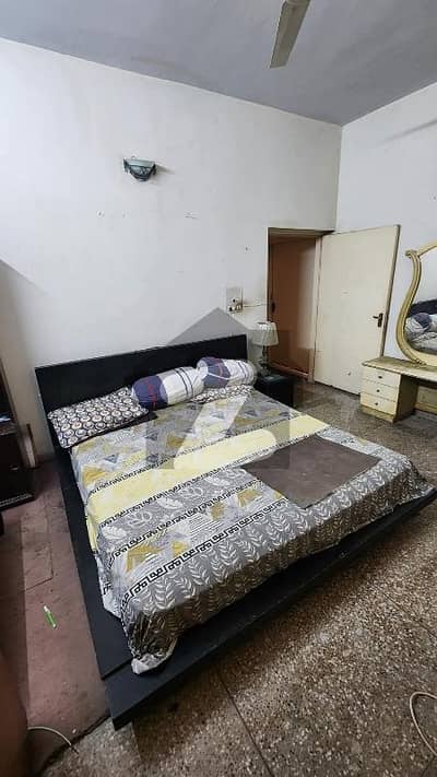 Vip Fully Furnished Room Available In G10/4 for Male