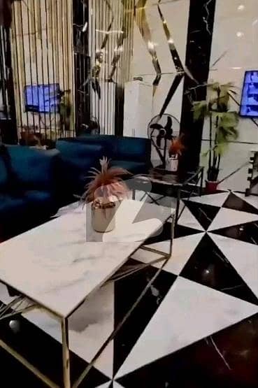 Highly-Desirable Prime Location 2250 Square Feet Flat Available In Shaheed Millat Road