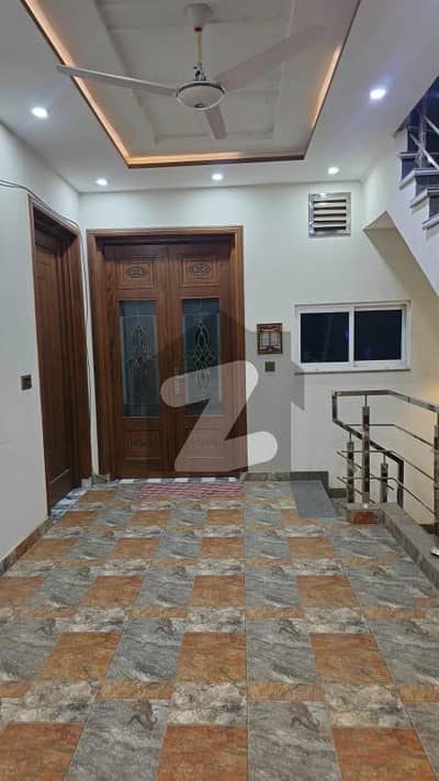6 Marla Portion For Rent