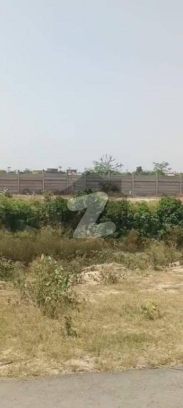 ڈی ایچ اے فیز9 پریزم - بلاک ایف ڈی ایچ اے فیز9 پریزم,ڈی ایچ اے ڈیفینس,لاہور میں 1 کنال رہائشی پلاٹ 2.99 کروڑ میں برائے فروخت۔
