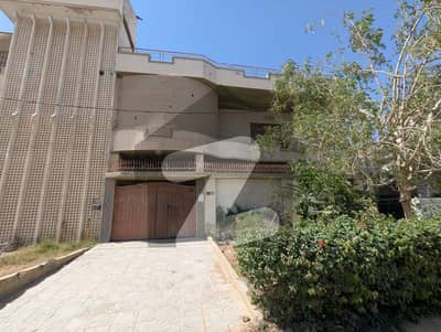 240 Square Yards Beautiful House For Sale