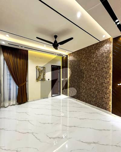 10 Marla Portion Available For Rent On Prime Location In Bahria Town