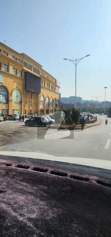 بحریہ ٹاؤن اسلام آباد میں 3 کنال Studio عمارت 22.5 لاکھ میں کرایہ پر دستیاب ہے۔