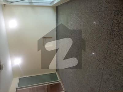 G 9/4 Top Floor