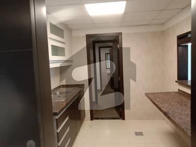 EMAAR PEARL TOWER 3 2 BEDROOM APARTMENT FOR RENT
