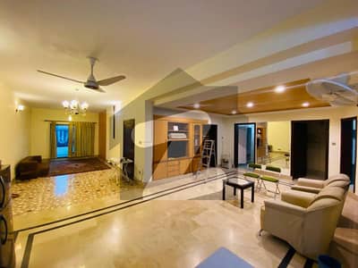 FOR RENT Luxury Furnished ONE Bedroom Upper Portion F_6/1