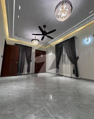 120 Yards One Unit Bungalow Block C Corner