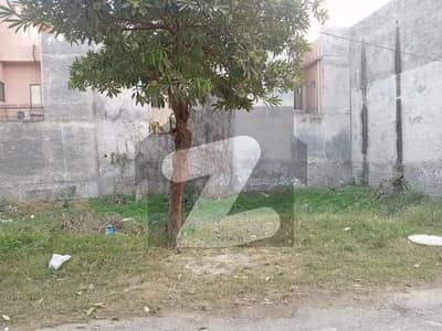 Urgent Sale 25x45 Plot in Al-Kareem Garden, Near GT Road