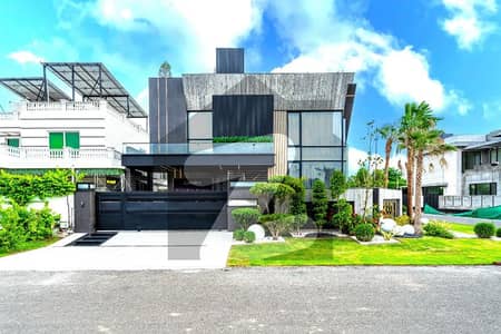 1 Kanal Top Quality Build Luxurious Beautiful Modern Design Villa With Basement For Sale in Prime Location Near To Park Mosque