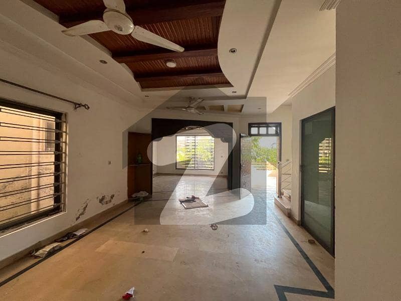 Upper Portion Available For Rent In G/ 13 Upper Portion Available For Rent In G/ 13