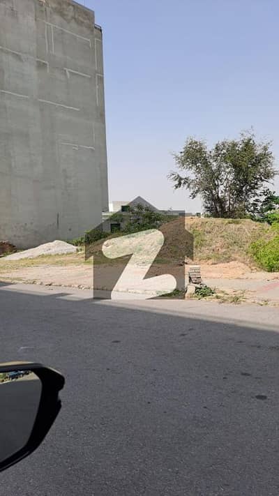 ڈی ایچ اے ڈیفینس فیز 2 ڈی ایچ اے ڈیفینس,اسلام آباد میں 8 مرلہ کمرشل پلاٹ 11.5 کروڑ میں برائے فروخت۔