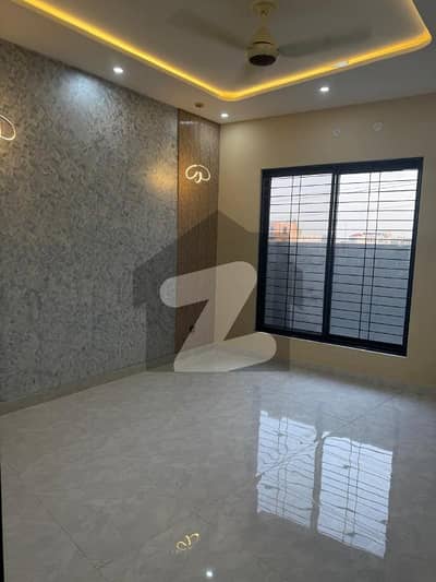 7 Marla Beautiful House In Bahria Town Lahore