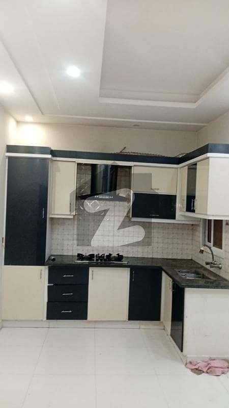 پی ای سی ایچ ایس بلاک 2 پی ای سی ایچ ایس,جمشید ٹاؤن,کراچی میں 2 کمروں کا 4 مرلہ زیریں پورشن 80.0 ہزار میں کرایہ پر دستیاب ہے۔ پی ای سی ایچ ایس بلاک 2 پی ای سی ایچ ایس,جمشید ٹاؤن,کراچی میں 2 کمروں کا 4 مرلہ زیریں پورشن 80.0 ہزار میں کرایہ پر دستیاب ہے۔