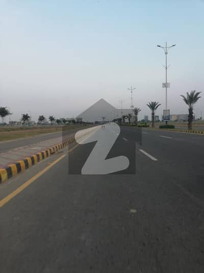1-Kanal Plot On 100 Feet Road Phase 6 Nearest Location 1068-N Direct From Main 150 Feet MB