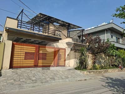 Luxurious 1 Kanal Single-Story House with 20KW Solar for Sale Block F, Soan Garden