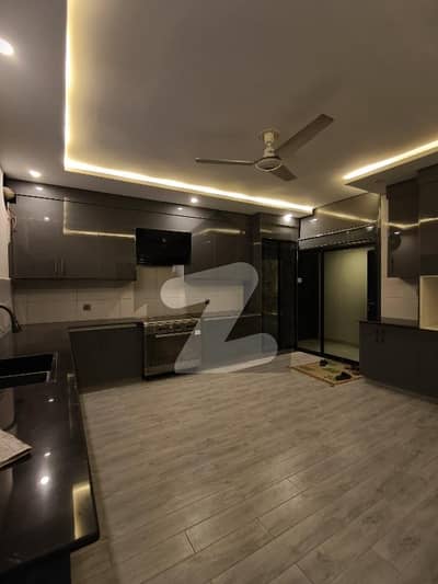 F-7/1 Size 700 Yards Renovated Double Story House For Sale
