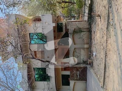Beautiful Location Corner House For Sale In G-11/2