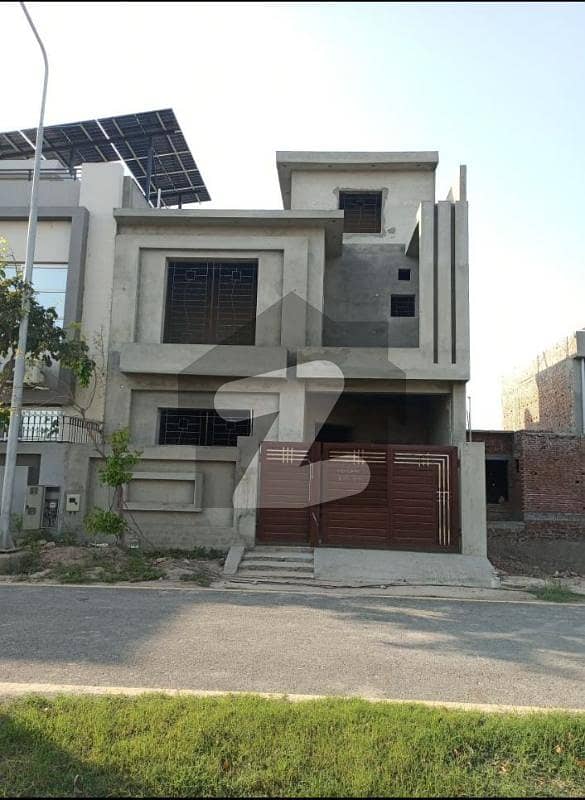 5 Marla Solid Builder Location House 5 Marla Solid Builder Location House