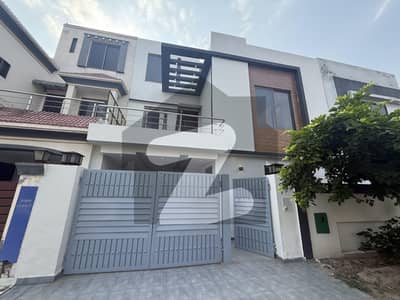 Luxurious 5 Marla House For Sale Bank Loan Available And Gas Also Available