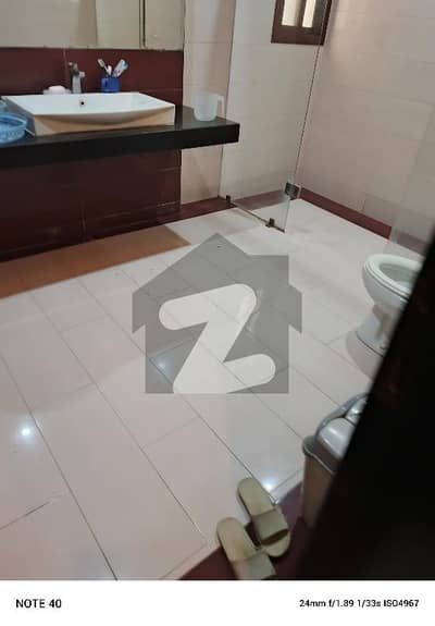 A Spacious 245 Square Yards House In Gulshan-e-Iqbal - Block 2