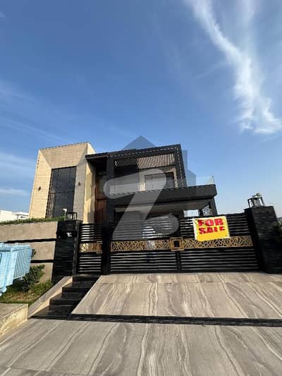 Kanal Facing Park Main 70 Ft Road Brand New House Available For Sale