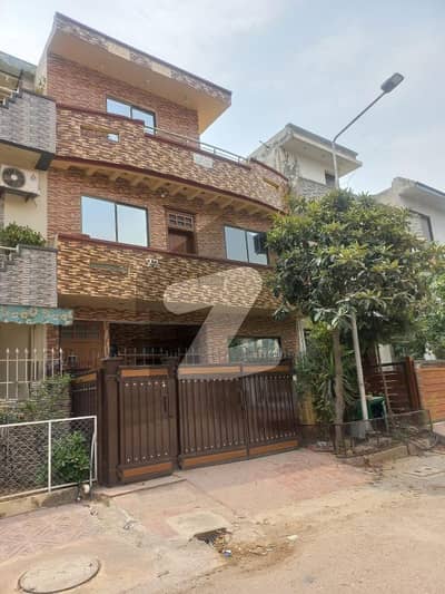 جی ۔ 13/1 جی ۔ 13,اسلام آباد میں 4 کمروں کا 4 مرلہ مکان 3.6 کروڑ میں برائے فروخت۔ جی ۔ 13/1 جی ۔ 13,اسلام آباد میں 4 کمروں کا 4 مرلہ مکان 3.6 کروڑ میں برائے فروخت۔