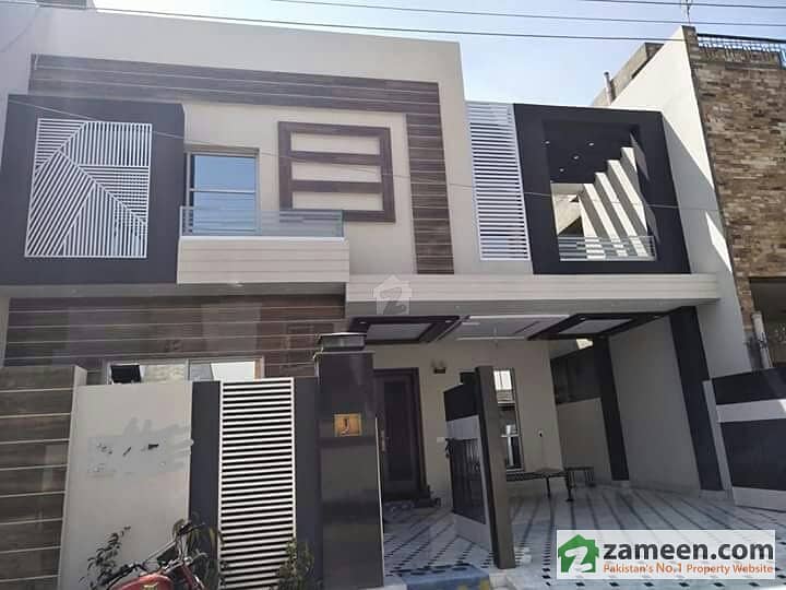 10 Marla Luxury House In State Life Housing Society Double Unit For Rent