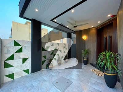 5 Marla Ultra Luxury Modern London House Filing Near Park Hot Location DHA Phase 9 5 Marla Ultra Luxury Modern London House Filing Near Park Hot Location DHA Phase 9