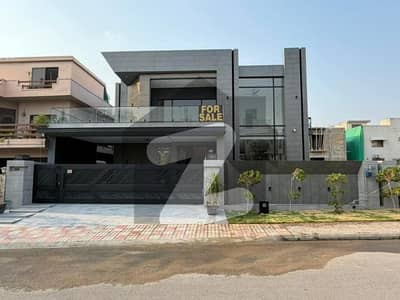 1 Kanal Ultra Luxurious Designer South Face House For Sale